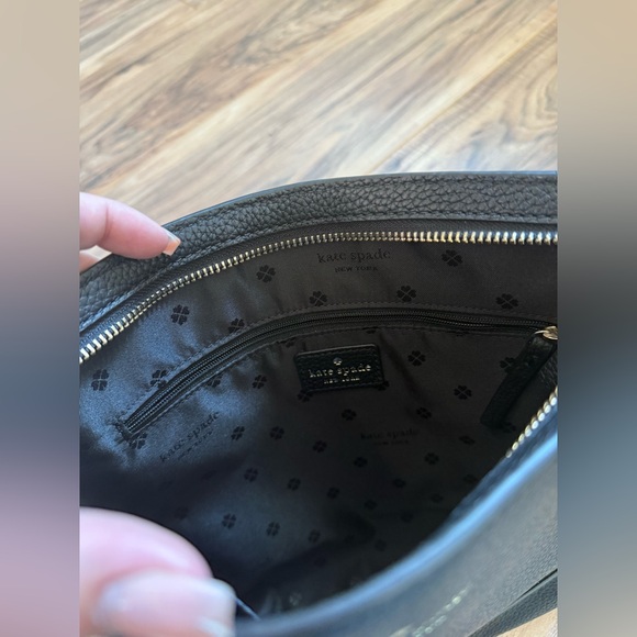 Kate Spade southport avenue cora crossbody bag
Kate Spade New York - Picture 14 of 16